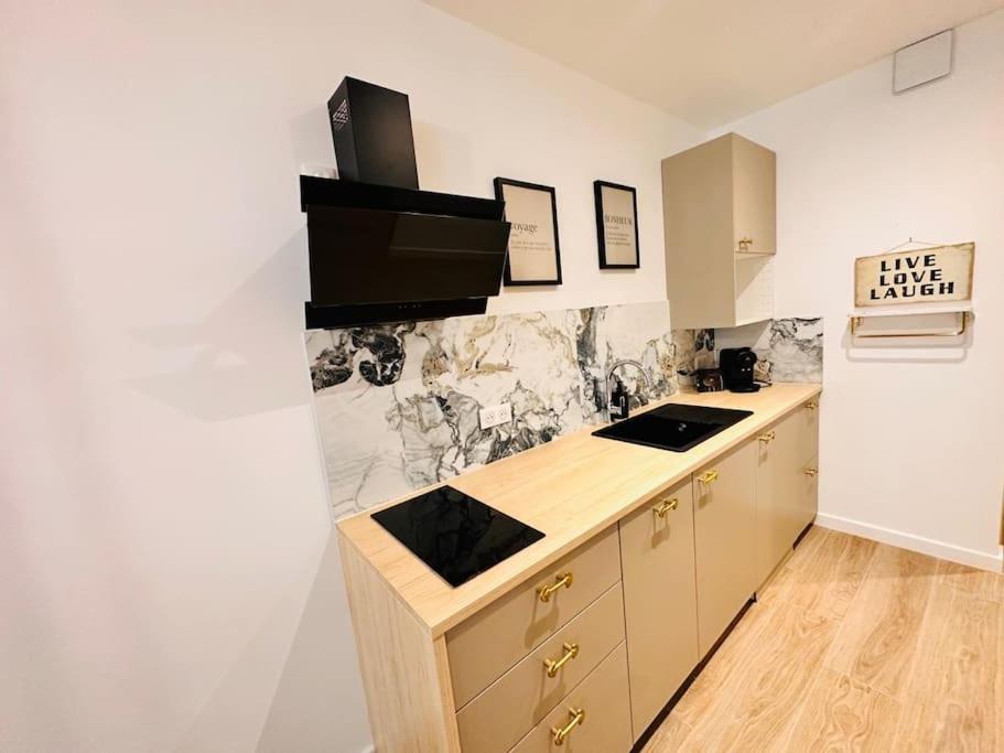 Les Appartements De Nana 2 - T2 Hypercentre, Rue Meynadier, Palais & Plage, Clim, Wifi Cannes Exteriör bild